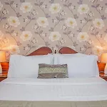 Ardree House Bed & Breakfast 4*