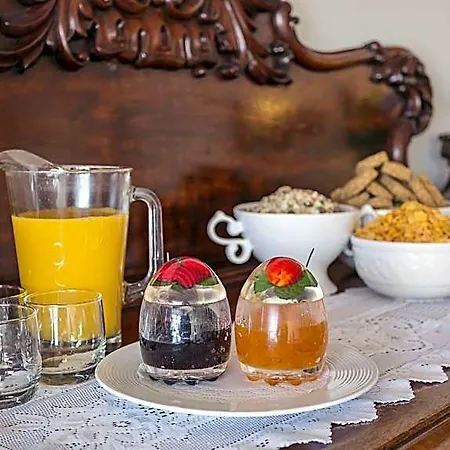 Bed & Breakfast Ardree House 4*