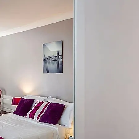 Bed & Breakfast Ardree House 4*